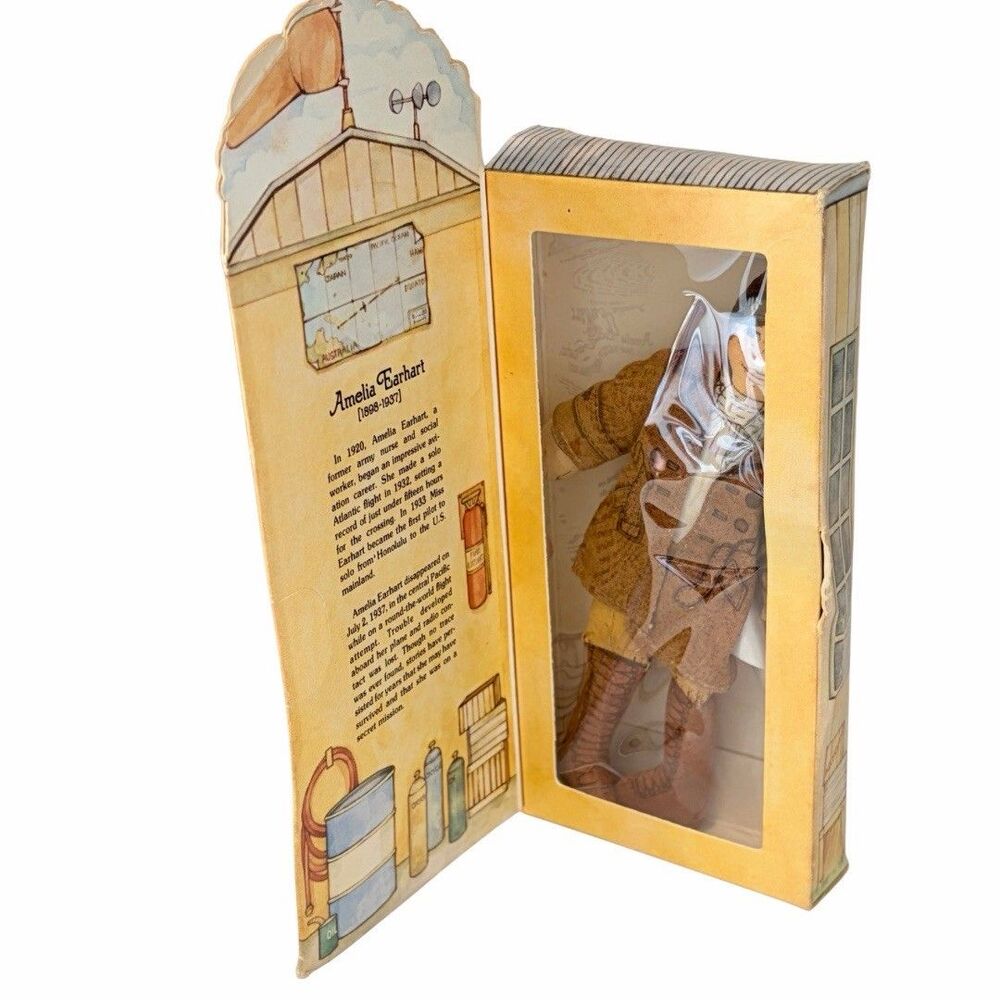 Vintage 1979 Hallmark AMELIA EARHART Collectible Doll in Original Box AVIATOR